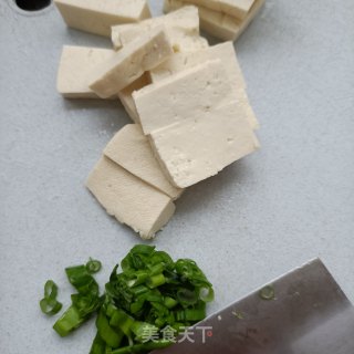 “炖菜”对虾海菜炖豆腐步骤2