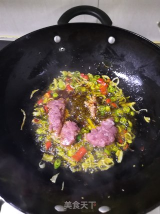 酸菜肉末粉条步骤5