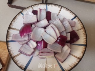 洋葱炒土豆片步骤1