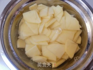 洋葱炒土豆片步骤2