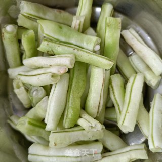 “炖菜”大肠猪肉炖芸豆步骤1