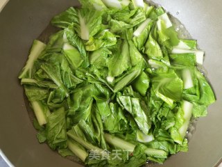 虾皮炒小白菜步骤3