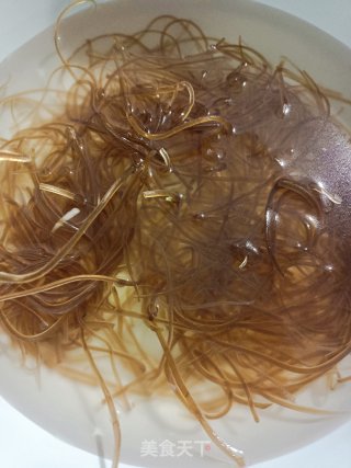 白菜炖粉丝步骤2 白菜炖粉丝步骤2