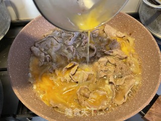 滑蛋洋葱汁烩肉片步骤7