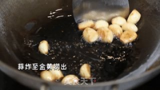 黄花鱼和它两个一起烧竟然这么香，堪称米饭杀手，后悔没有早学步骤2