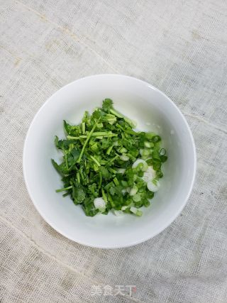 白菜豆腐粉丝鸭架汤步骤3