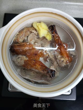 白菜豆腐粉丝鸭架汤步骤5