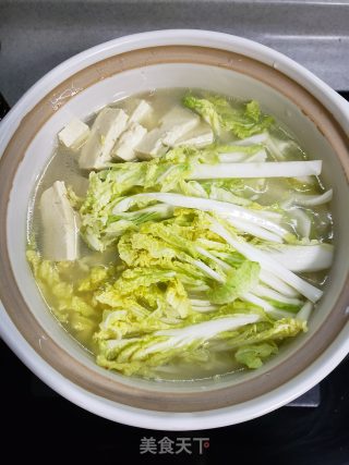 白菜豆腐粉丝鸭架汤步骤6