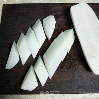 鸭腿肉炖萝卜 步骤1