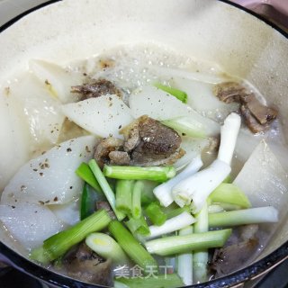 鸭腿肉炖萝卜 步骤9