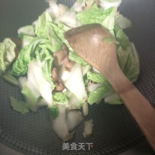 “炖菜”大肠白菜炖萝卜丸子步骤8 “炖菜”大肠白菜炖萝卜丸子步骤8