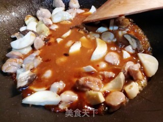 家常快手菜，杏鲍菇炒鸡肉步骤7