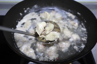 鸡腿豆泡炖粉条步骤3