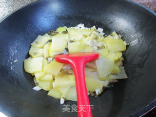 腌白菜炒土豆步骤5