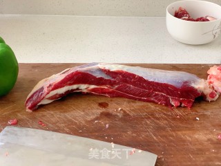 爆炒黄牛肉步骤1
