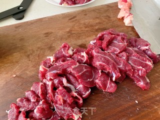 爆炒黄牛肉步骤2