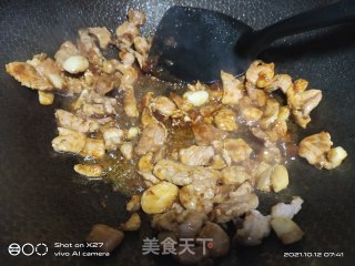 肉片炒豇豆步骤4