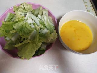 白菜梗炒鸡蛋步骤1