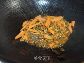 酸菜煮年糕步骤2