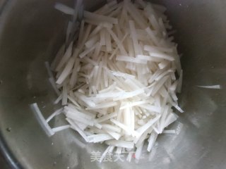 萝卜丝炒肉丁步骤3 萝卜丝炒肉丁步骤3