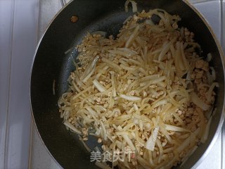 萝卜丝炒肉丁步骤11 萝卜丝炒肉丁步骤11