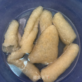 香菇焖炸猪皮步骤1