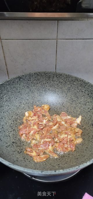猪肉片辣炒萝卜干步骤5