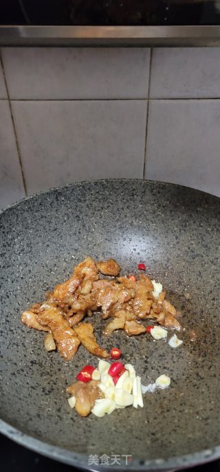 猪肉片辣炒萝卜干步骤7