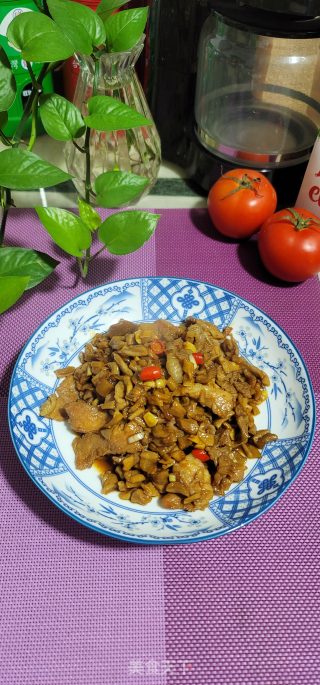猪肉片辣炒萝卜干步骤11