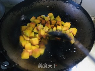花生炖南瓜步骤6