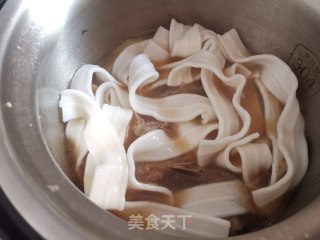排骨土豆炖宽粉步骤7