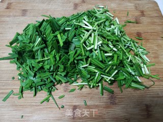 韭菜炒五香豆腐步骤2