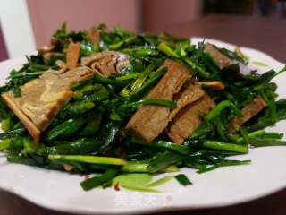 韭菜炒五香豆腐步骤7