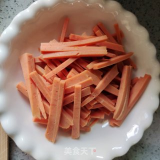 家常炒胡萝卜丝步骤3