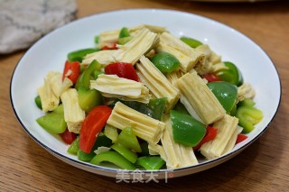 辣椒炒腐竹步骤6