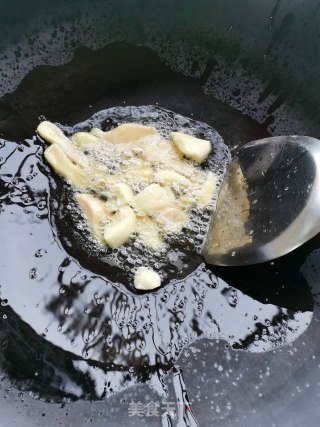 酸豆角辣椒炒肉步骤5