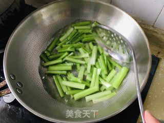 青椒炒豆干步骤2