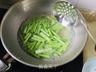 青椒炒豆干步骤3