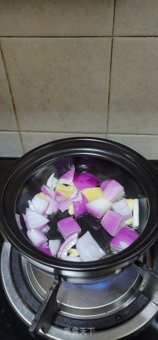 粉肠腐竹煲步骤2