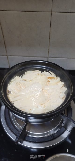 粉肠腐竹煲步骤4