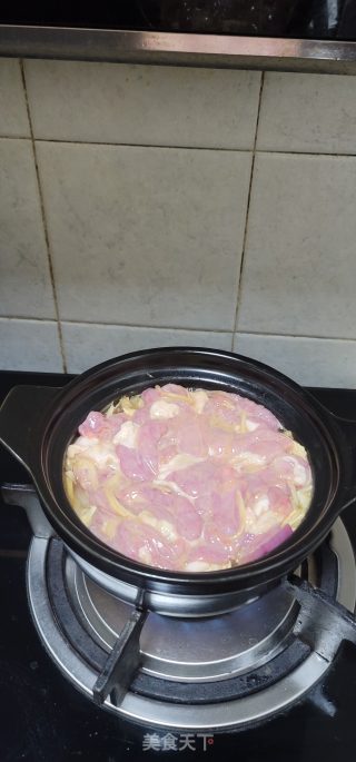 粉肠腐竹煲步骤7