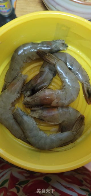黑胡椒洋葱焗大虾步骤1
