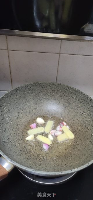 胡萝卜烧肋排步骤2