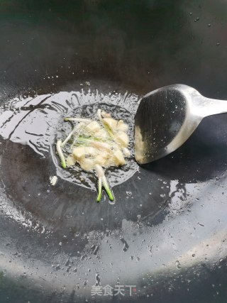 腊肠炒香干步骤3