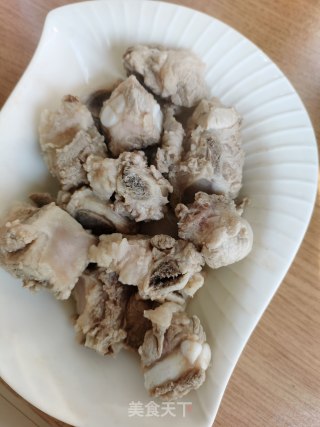 红薯烧排骨步骤2