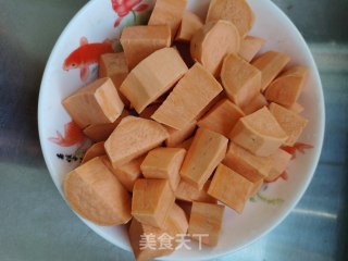 红薯烧排骨步骤4