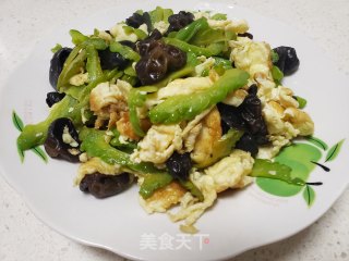 苦瓜木耳炒鸡蛋步骤6