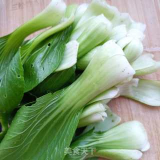 麻辣肠炒油菜步骤2