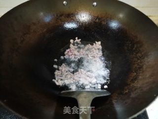 白豆角炒肉末步骤1