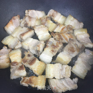 板栗香菇红烧肉步骤6
